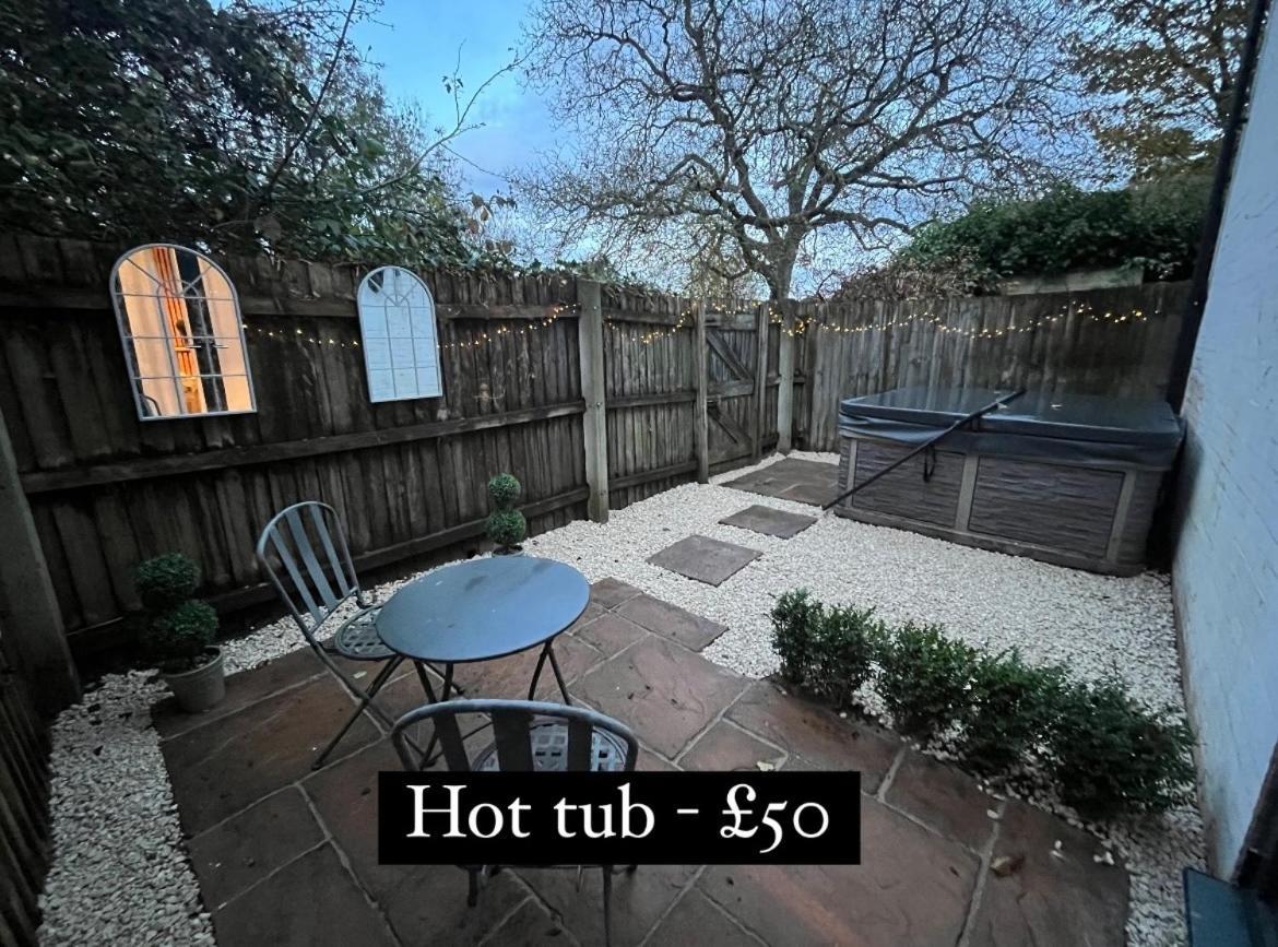 Apartamento The Hideaway, Hot Tub Henley-in-Arden Exterior foto